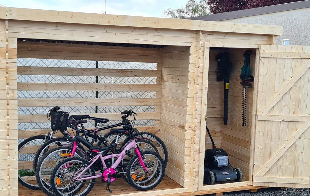 Abri bûches en bois brut – 4,5 x 1,1 m – Hauteur 2 m – Timbela